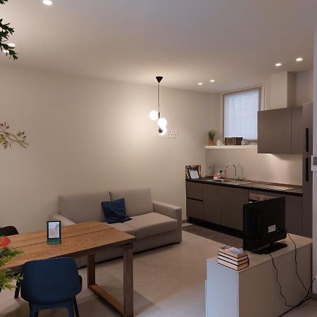 The 6 Apartments Rimini Bagian luar foto