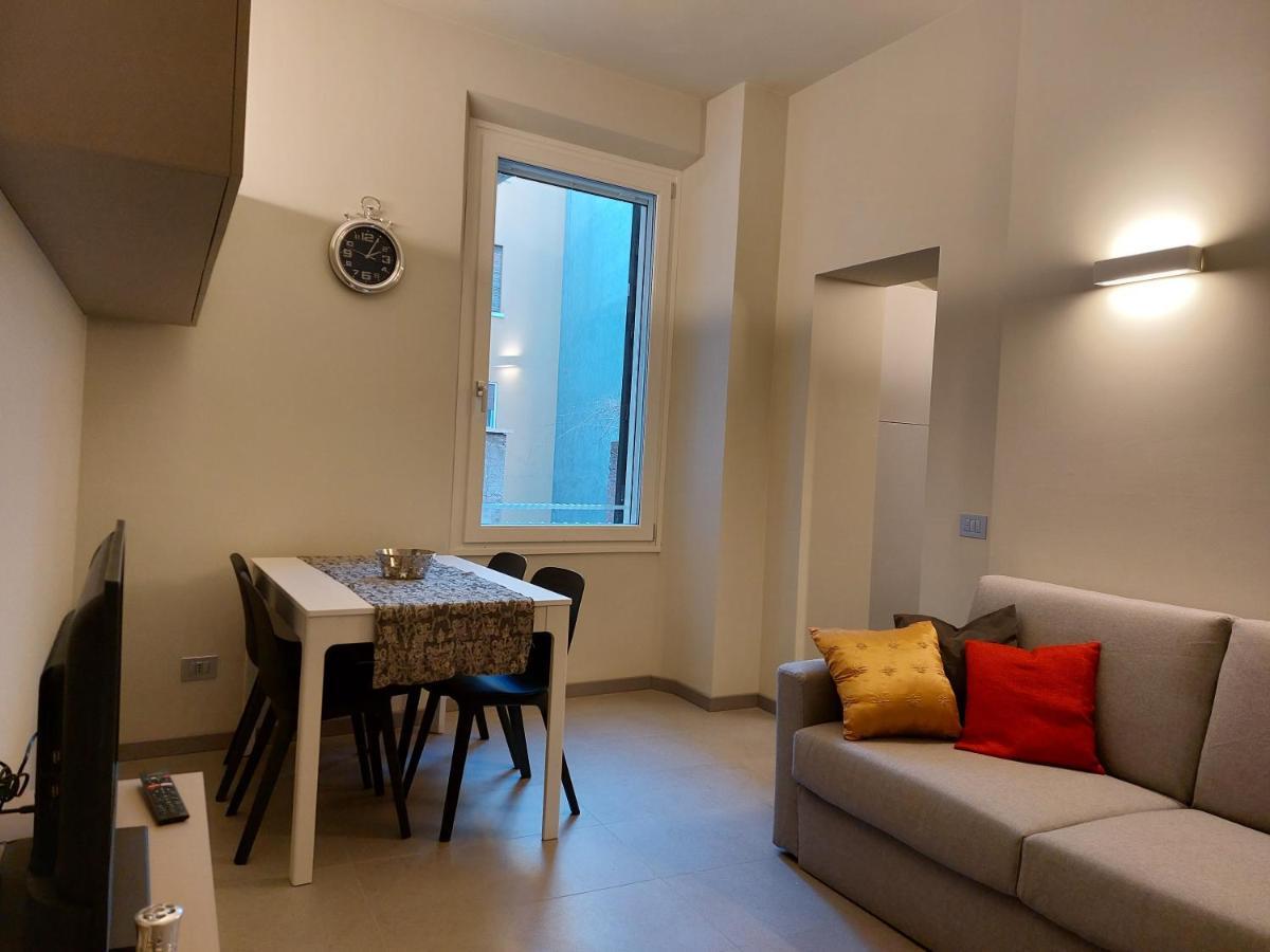 The 6 Apartments Rimini Bagian luar foto