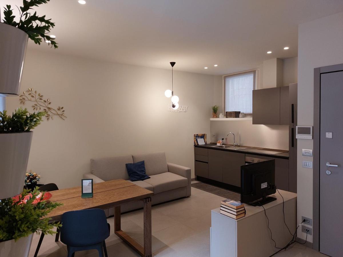 The 6 Apartments Rimini Bagian luar foto